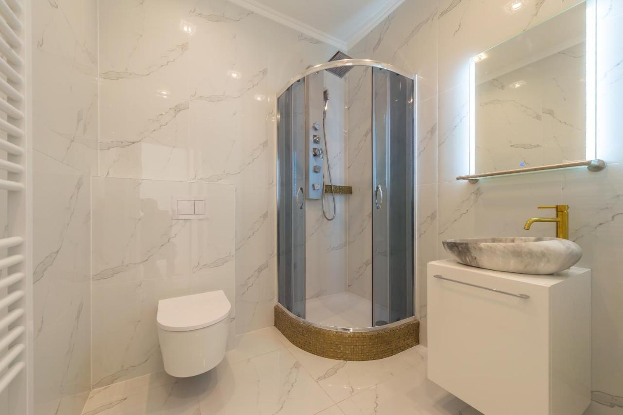 Cool Boutique Apartments - Leopoldstadt Wenen Buitenkant foto