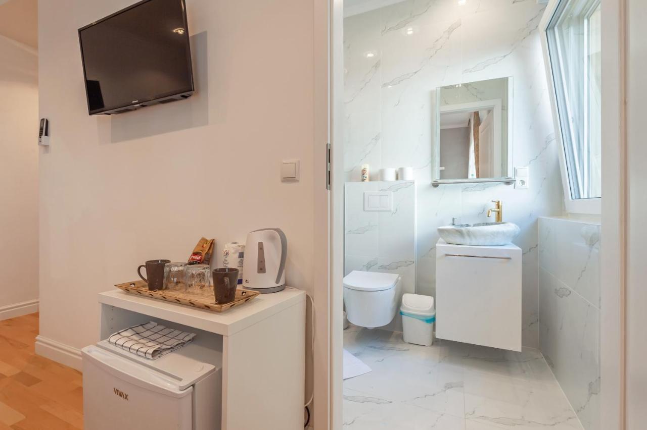 Cool Boutique Apartments - Leopoldstadt Wenen Buitenkant foto